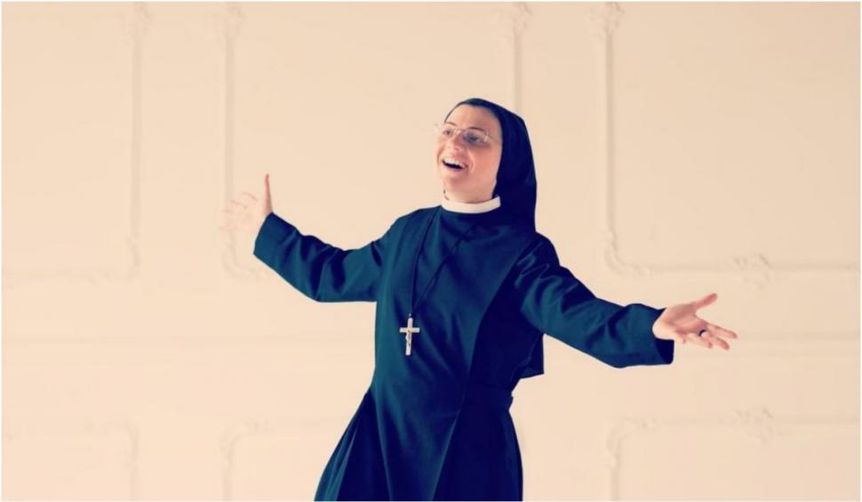 Schimbare radicală de look pentru călugăriţa care a câştiga Vocea Italiei şi a renunţat la viața monahală 854265