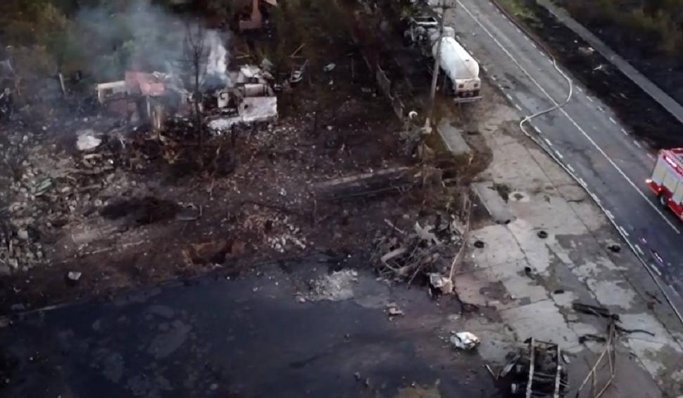 Imaginile dezastrului rămas în urma exploziei de la Crevedia. Mărturiile localnicilor: "Am crezut că este cutremur" 854618