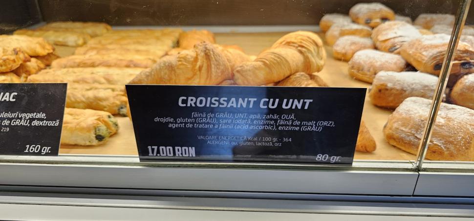 Un turist a făcut publică lista de prețuri la mâncare din Aeroportul Otopeni: "Este exagerat!" 854536