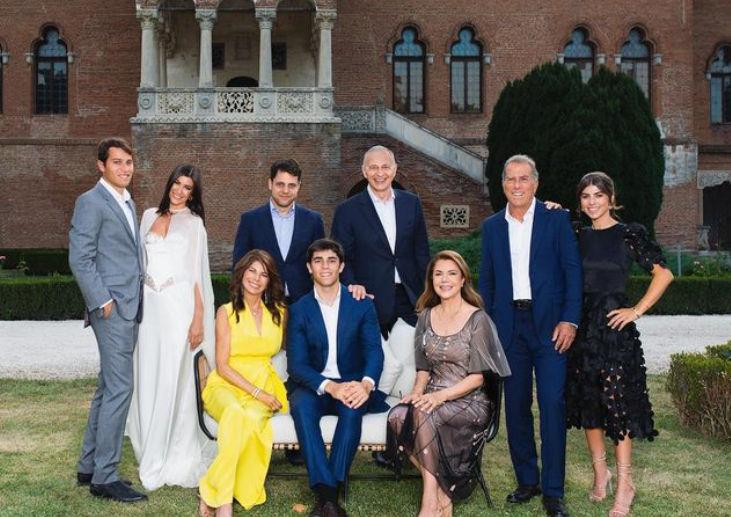 Fiica lui Mircea Geoană, Ana-Maria, a avut o nuntă ca-n povești. S-a măritat cu Garrett Cayton în Veneţia 854865