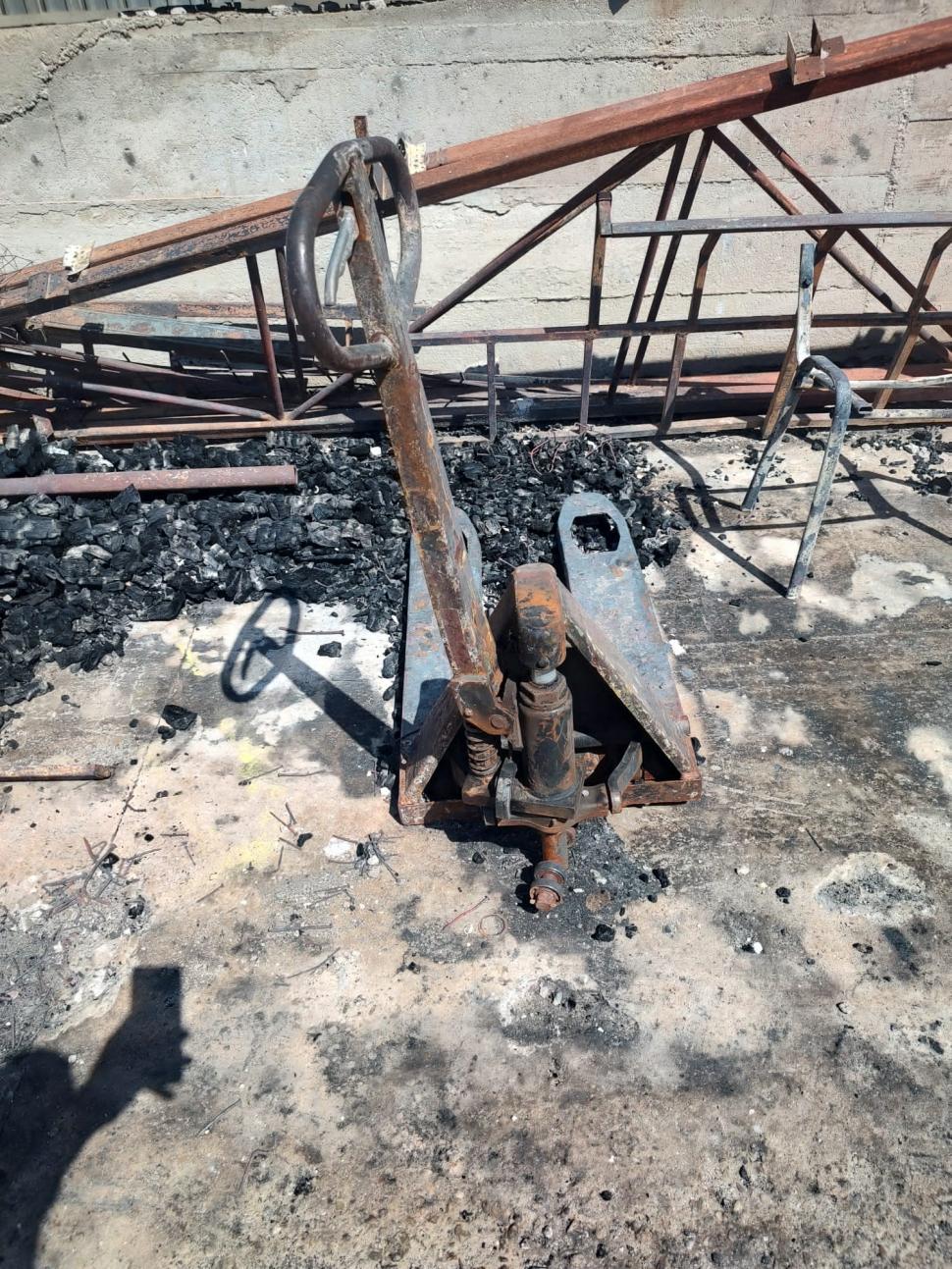 Imagini șocante cu casele distruse în urma exploziilor de la Crevedia 854902