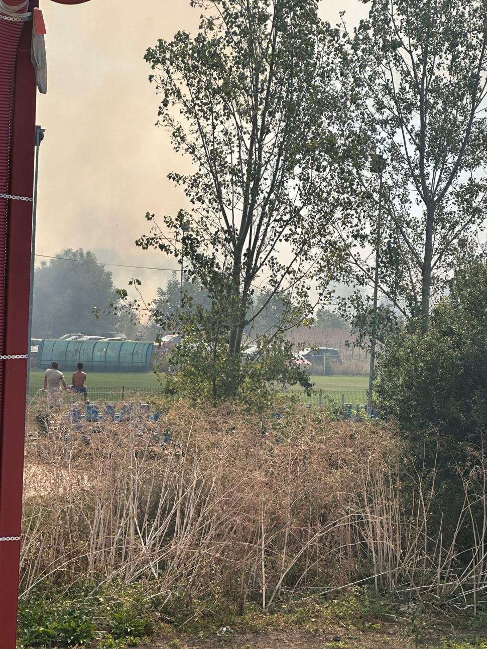 Incendiu de proporții lângă Penitenciarul Jilava | Degajări mari de fum 854798