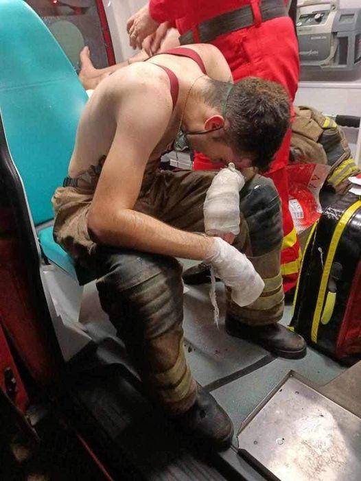 "Pompierii au căzut din suflul puternic care a fost" Mărturii în lacrimi ale oamenilor din Crevedia, după dezastrul provocat de explozie 854741