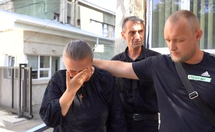 Mama Alexandrei, tânăra moartă la maternitatea din Botoșani: "Puteam să mă duc peste medic, dar am zis că nu îndrăznesc" 855142