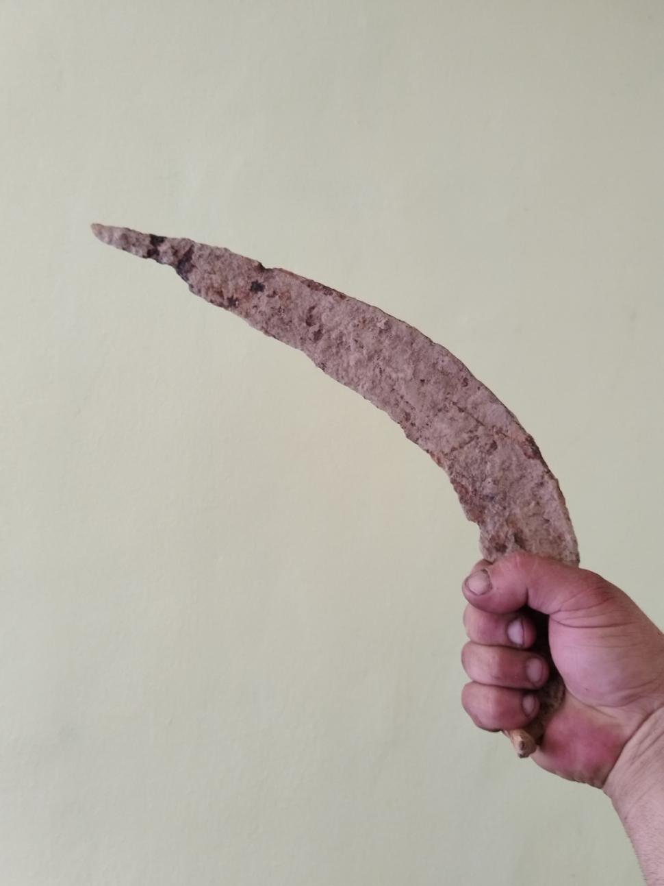 "Unii cred că se scot monedele din pământ precum cartofii" | Colecţia impresionantă de obiecte a unui căutător de comori din Zalău. Recompensa pe care ar putea să o primească 855045