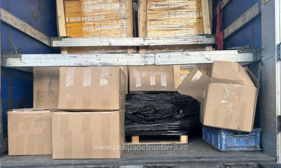 Cea mai mare captură de droguri, la Vama Bechet: Comprimate, în valoare de peste 3 milioane de euro, ascunse într-un camion încărcat cu seminţe de floarea soarelui 854989