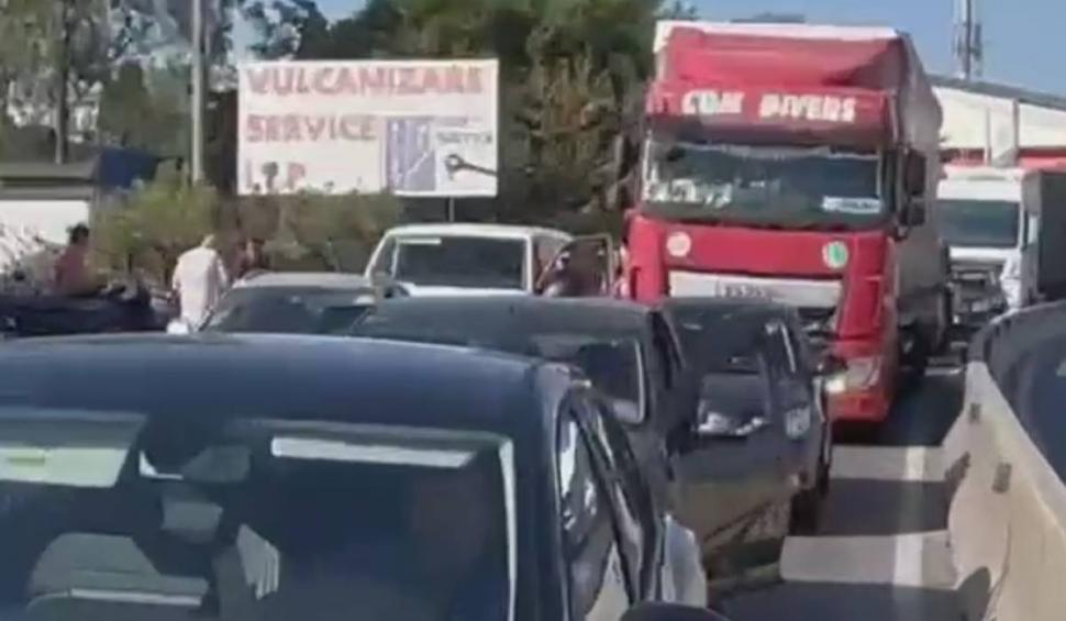 Pericol de explozie în Argeș, din cauza unei țevi de gaz! Peste 100 de persoane au fost evacuate 855021