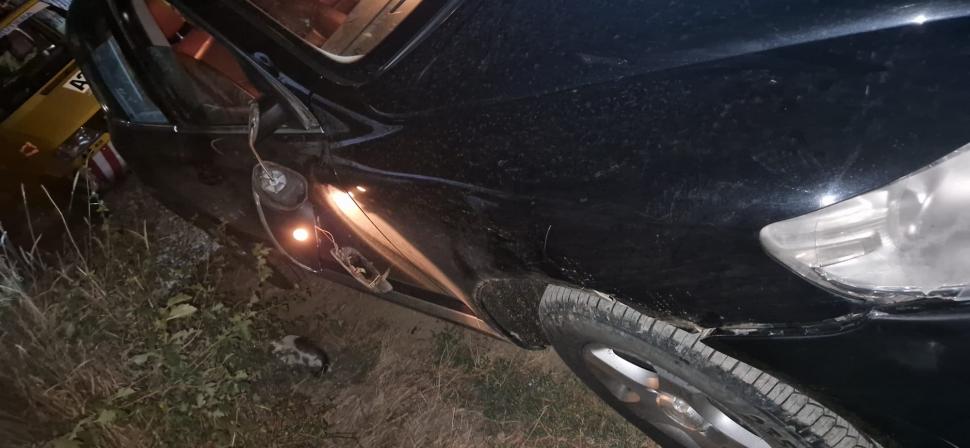 Mamă accidentată de un şofer laş în plină noapte | Copilul ei, autist, a ţinut-o de mână până a venit ambulanţa, în Botoşani 855238