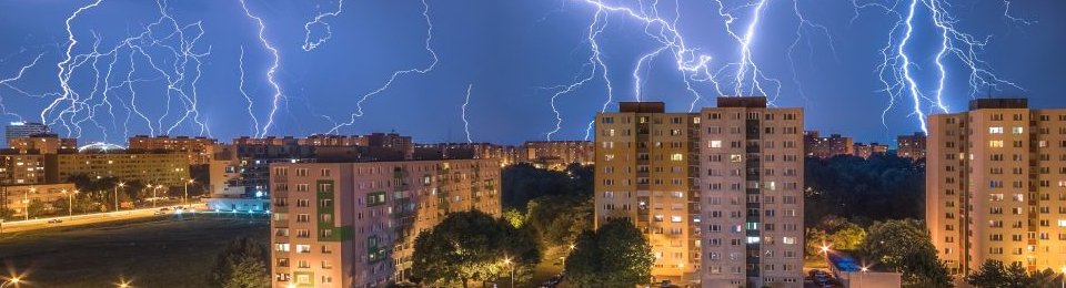 Prognoza meteo specială pentru București: Temperaturi ridicate și vijelii. Vântul va sufla la rafală cu 60 km/h