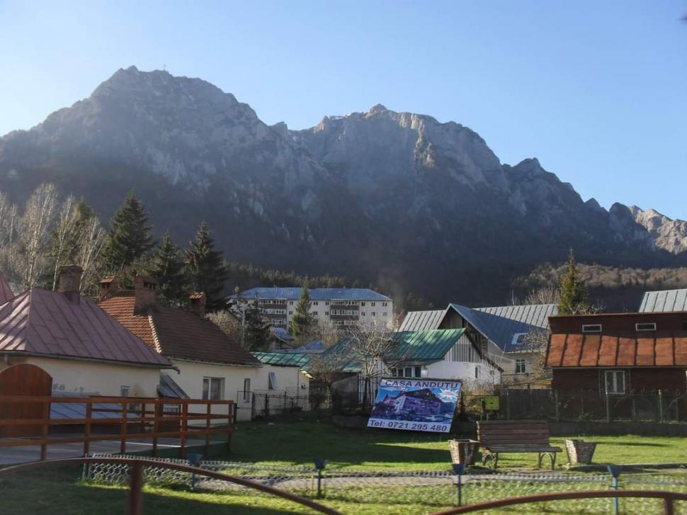 Țara Făgărașului, ideală pentru vacanța de toamnă 855389