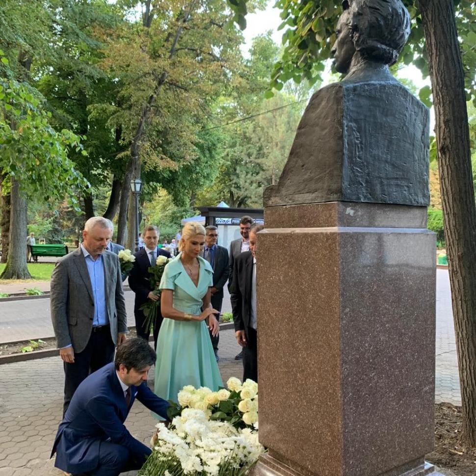 Ministrul Culturii, mesaj de Ziua Limbii Române: ”Identitatea noastră comună a rezistat vremurilor dificile” 855674