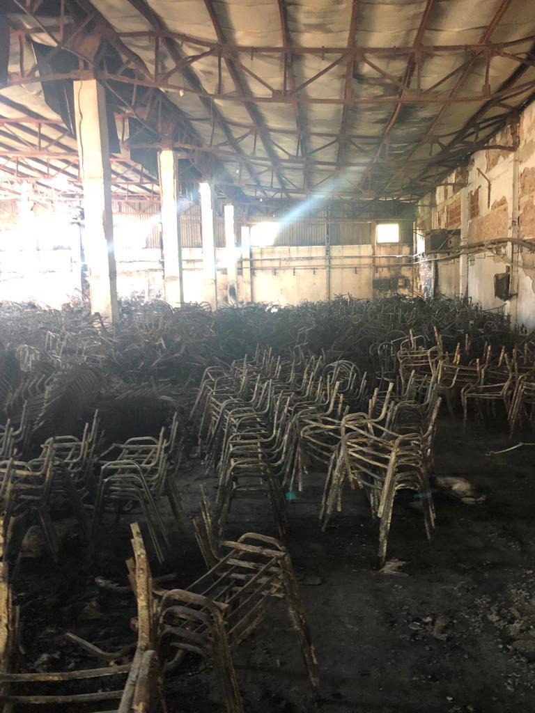 "Suntem la o lună-două de faliment". Pagubă de 1.000.000 de euro şi anchetă tergiversată, după un incendiu la un depozit din Jilava 855554