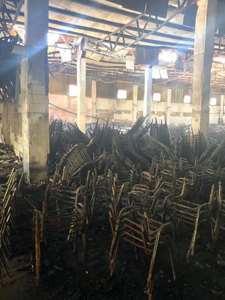 "Suntem la o lună-două de faliment". Pagubă de 1.000.000 de euro şi anchetă tergiversată, după un incendiu la un depozit din Jilava 855556