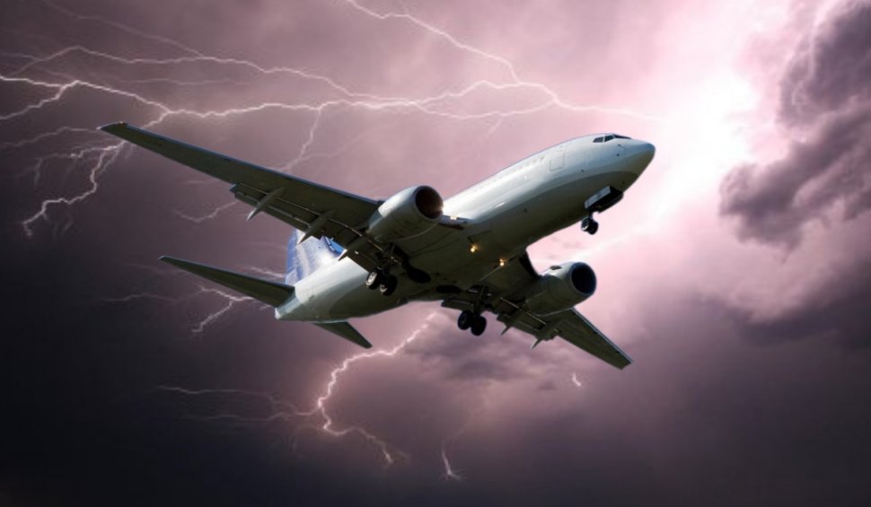 "Aud oamenii urlând şi acum! Avionul a căzut de vreo patru ori în gol" | Panică la bordul unei aeronave cu destinația Cluj, din cauza furtunii