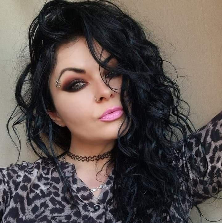 O tânără moldoveancă a fost găsită moartă, pe jumătate dezbrăcată, pe o plajă din Italia 855605