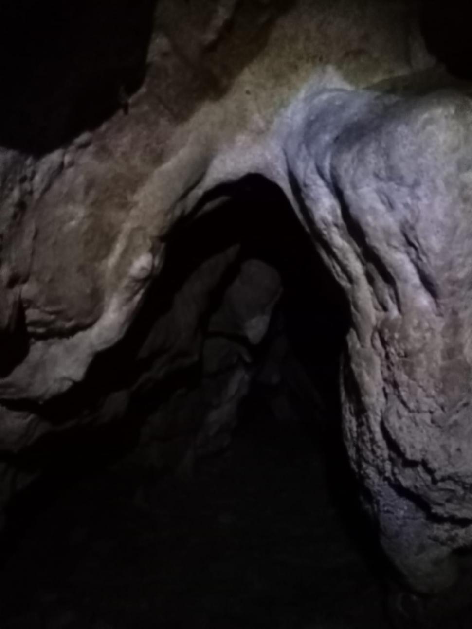 Imagini cu un labirint fascinant de peșteri, descoperit de speologi în Munţii Apuseni 855978