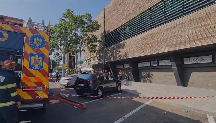 Incendiu puternic la o saună dintr-un cunoscut centru de distracţii din Constanța  855830
