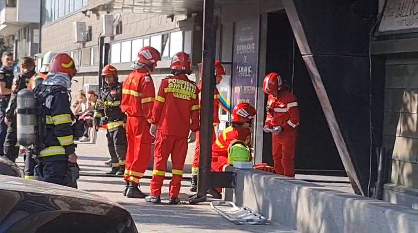 Incendiu puternic la o saună dintr-un cunoscut centru de distracţii din Constanța  855831