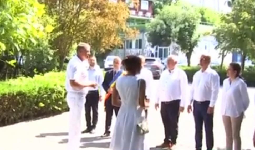 Apariţie inedită a cuplului prezidenţial: Klaus şi Carmen Iohannis, vizită în Delta Dunării cu ocazia Zilei Biodiversităţii 855888