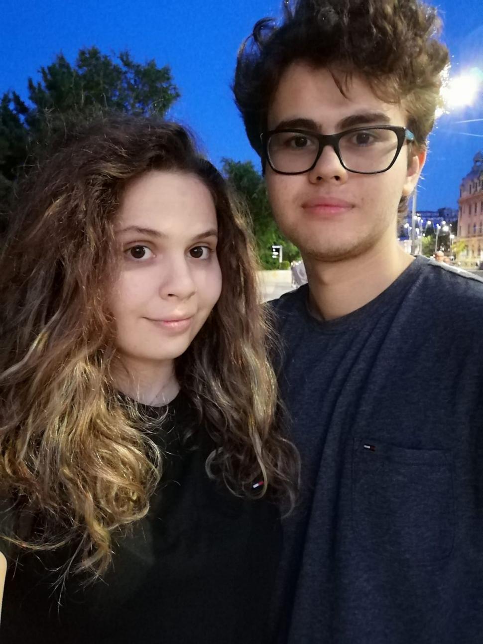 Premierul Marcel Ciolacu, socru mare. Fiul său, Filip, se căsătoreşte cu Alexa Iris 856033