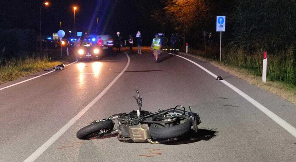 O tânără moldoveancă a murit sub ochii fetiței sale de trei ani, în timp ce traversa strada cu bicicleta, în Italia  856012