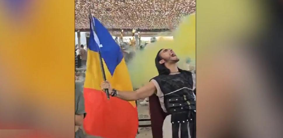 Imagini de senzaţie cu românii care petrec la Saint Tropez: Şampanii cu tricolor şi gheaţă mărunţită cu sabia 856263