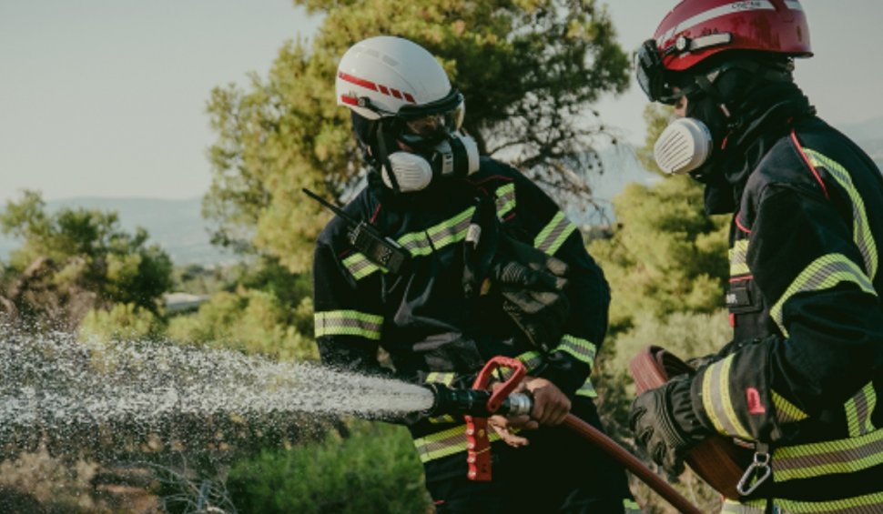 Incendiu la o butelie cu acetilenă, în incinta Carierei de Piatră din Arad. Pompierii au intervenit de urgenţă 