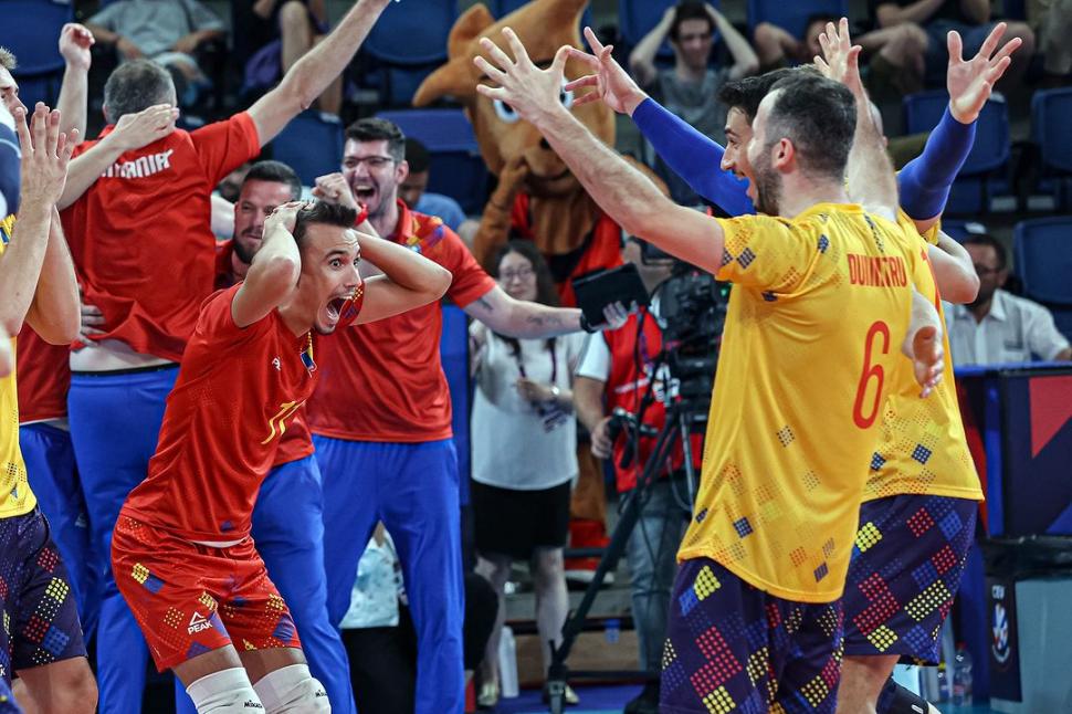 Volei masculin: România a învins Franța, deținătoarea titlului olimpic, și s-a calificat în optimile Campionatului European 856421