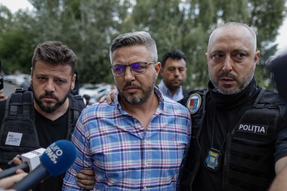 Patronii stației GPL de la Crevedia au fost reținuți 856602