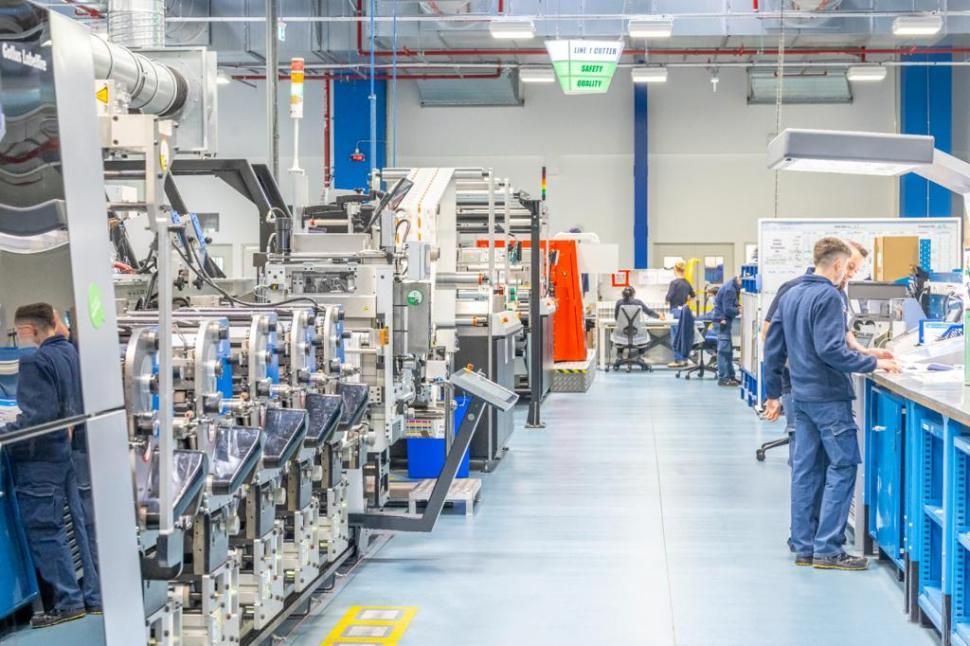 Philip Morris International anunță creșterea la peste 730 de milioane de dolari a investiției în transformarea fabricii din Otopeni.  Investiția suplimentară de peste 130 milioane de dolari va fi făcută până la finele anului 2024 856511