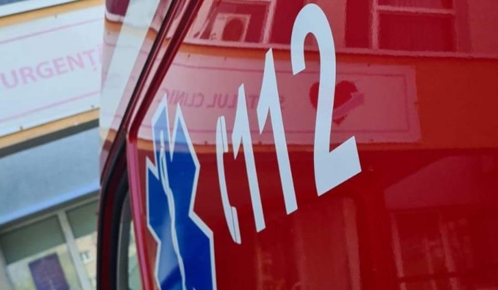 Accident grav cu un microbuz, în Mureș! 16 persoane au fost rănite. Unele sunt transportate cu ambulanța de Terapie Intensivă