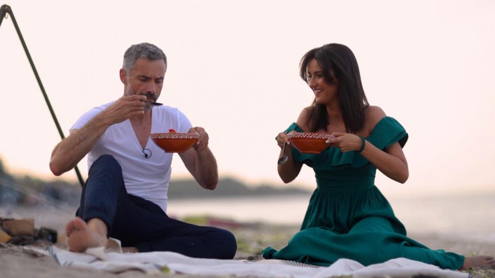 Storceagul, numit şi regina ciorbelor din peşte, a fost preparatul lui Rosse Stan în prima ediţie "Gătit la costum", sezonul 5 857106