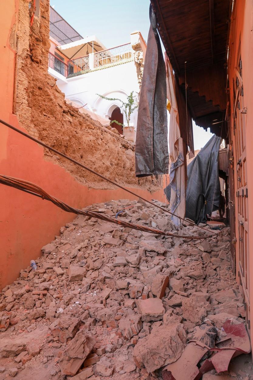 Căutări disperate sub dărămături, în Maroc. Cutremurul a luat viaţa a peste 2.000 de oameni. Trei zile de doliu naţional 857298