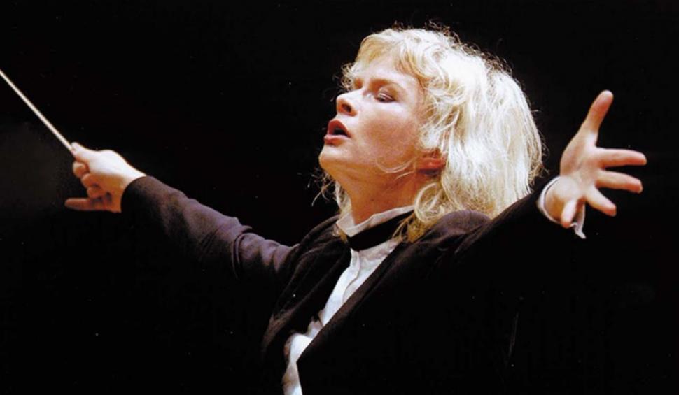 Dirijoarea Anu Tali, pe scena Festivalului Internațional George Enescu 857415