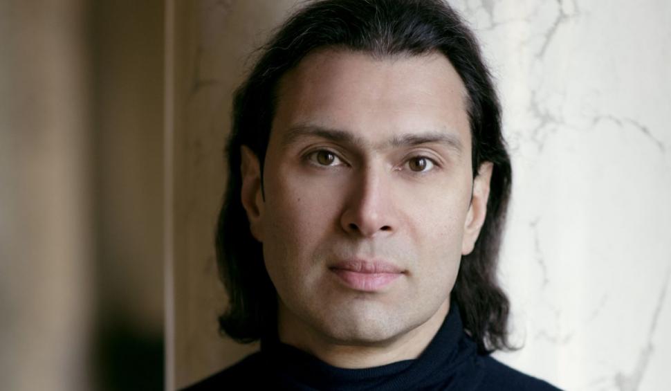 Dirijorul Vladimir Jurowski revine pe scena Festivalului Internațional George Enescu alături de Orchestra Operei de Stat Bavareze 857591