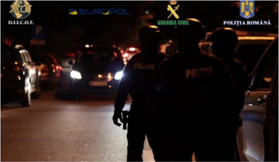 Rețea uriașă de trafic de arme și droguri descoperită în România  857714
