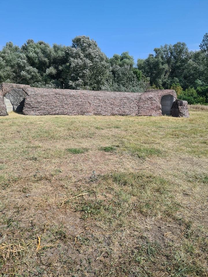 Buncărele instalate la Plauru sunt operaţionale. Militarii au căptuşit structurile de beton cu saci încărcaţi cu nisip 858206