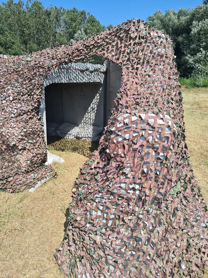 Buncărele instalate la Plauru sunt operaţionale. Militarii au căptuşit structurile de beton cu saci încărcaţi cu nisip 858207