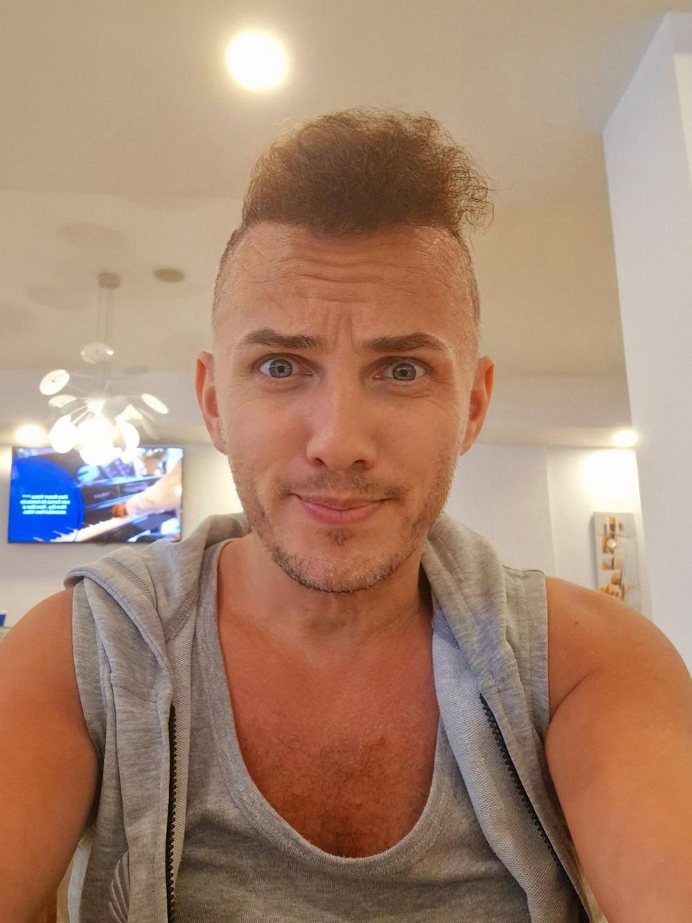 Mihai Trăistariu, păgubit de turiştii care i-au închiriat garsonierele de pe litoral: "Când aud de reparații, îmi pun mâinile în cap!” 858104