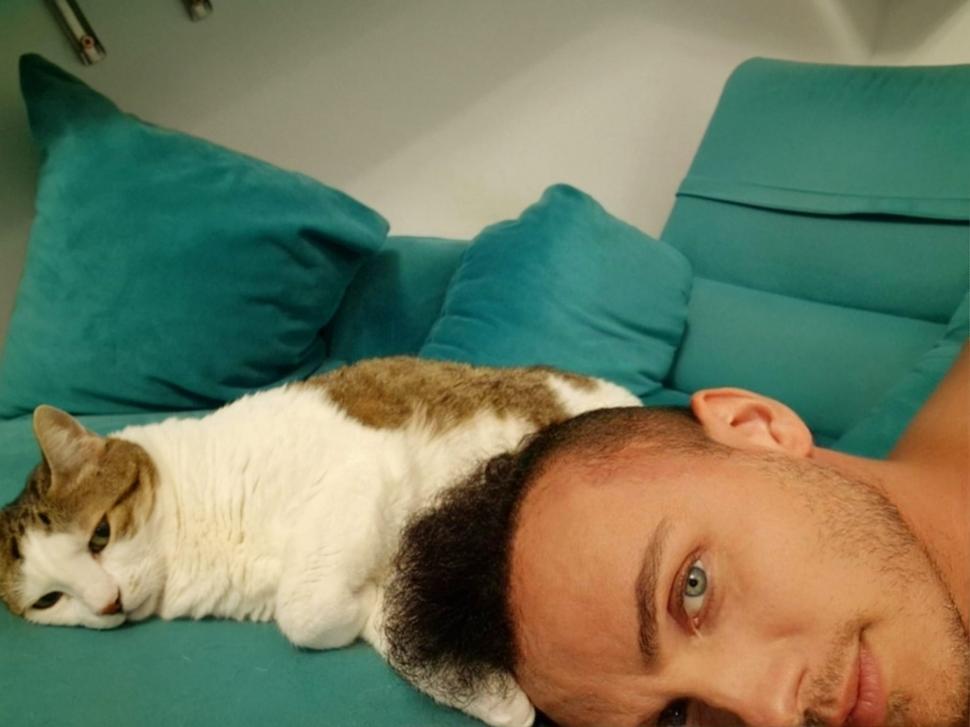 Mihai Trăistariu, păgubit de turiştii care i-au închiriat garsonierele de pe litoral: "Când aud de reparații, îmi pun mâinile în cap!” 858106