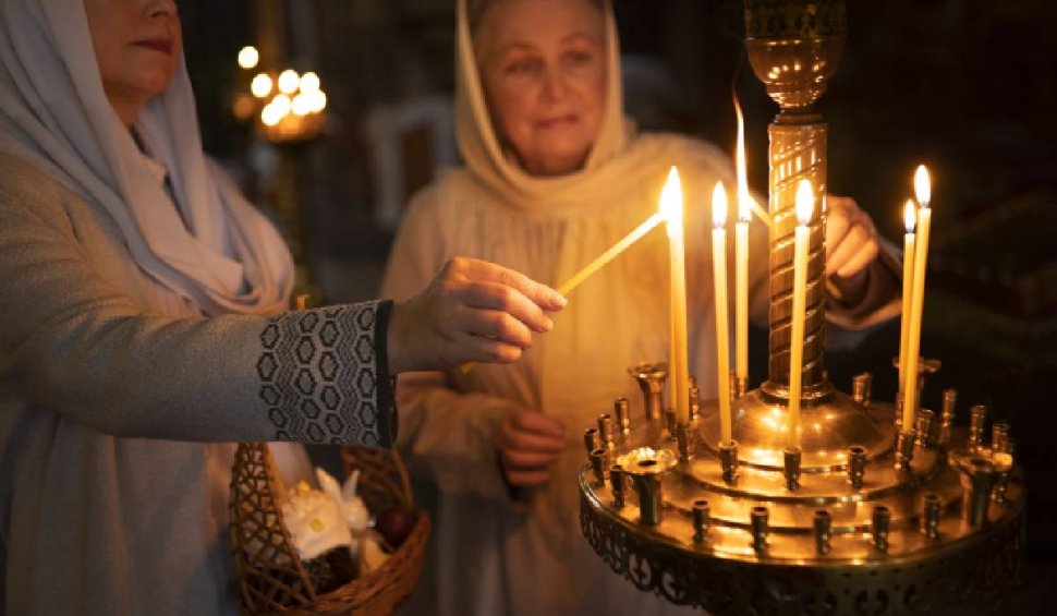 Tradiţii, obiceiuri şi superstiţii de sărbătoarea Înălţarea Sfintei Cruci. Alimentele care nu se mănâncă astăzi, 14 septembrie