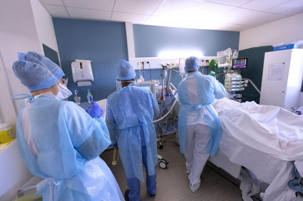 "Acolo, sus, un înger m-a consolat și mi-a spus că trebuie să mă întorc!" | Un studiu internațional pe sute de pacienți a înregistrat experiențele în apropierea morții | Creierul morților a emis unde electrice 858294