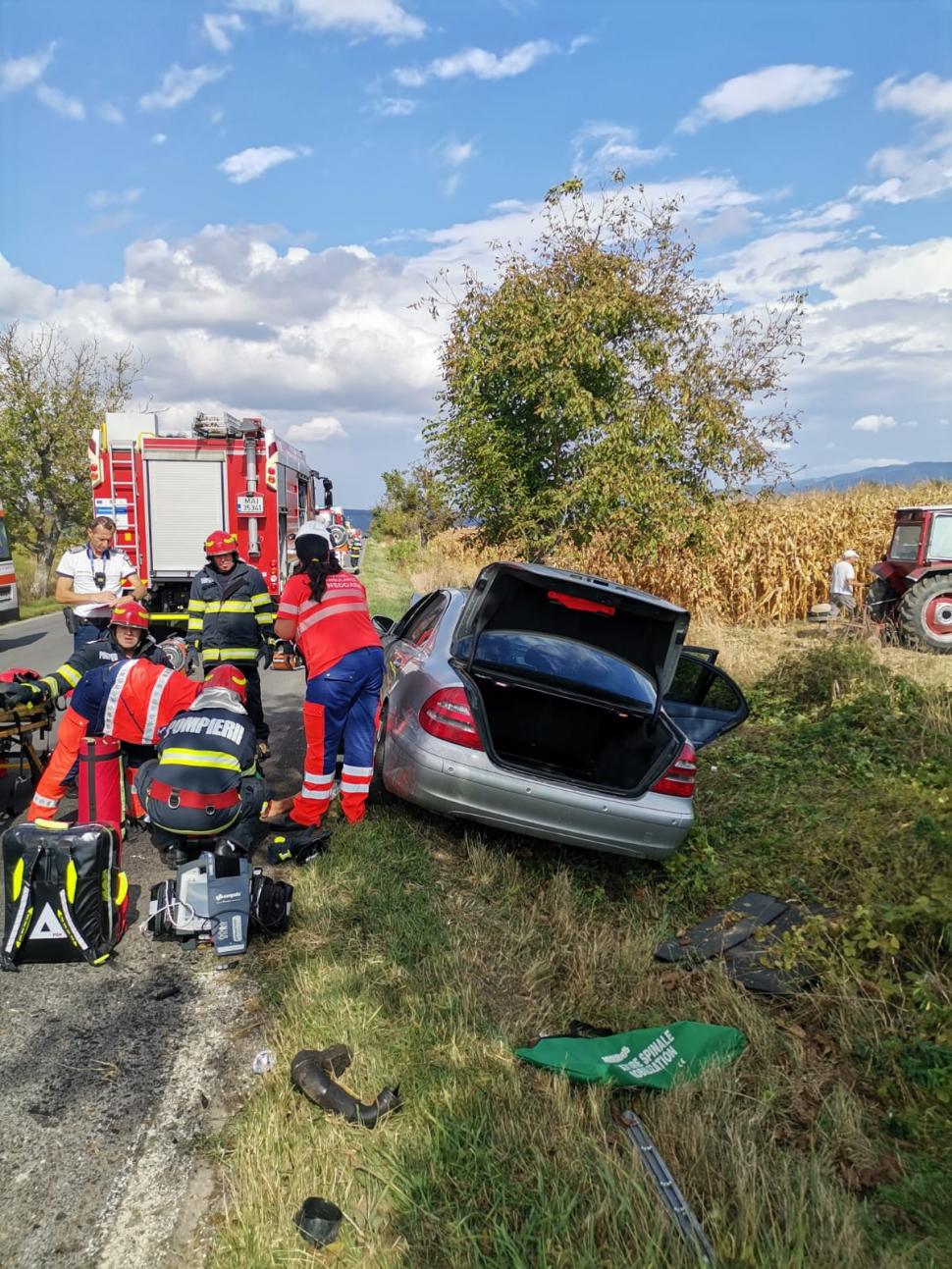 Accident grav în Hunedoara: Șapte victime, după ce trei mașini s-au ciocnit | A fost chemat elicopterul SMURD 858494