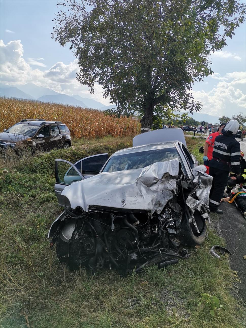 Accident grav în Hunedoara: Șapte victime, după ce trei mașini s-au ciocnit | A fost chemat elicopterul SMURD 858496