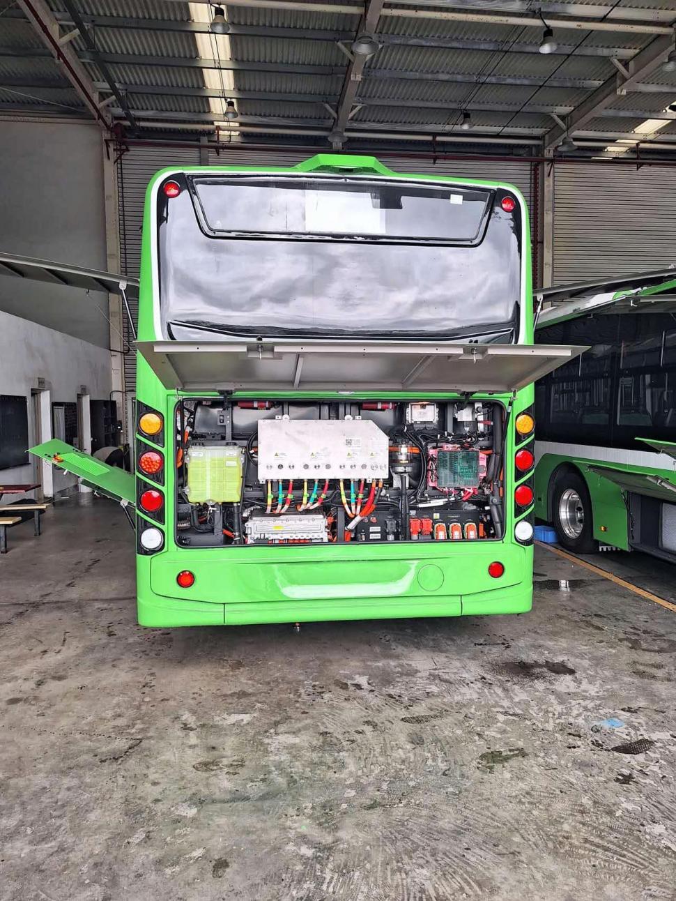 Imagini cu noile autobuze electrice care vor circula prin București: "Sunt pregătite pentru a fi livrate" 859031