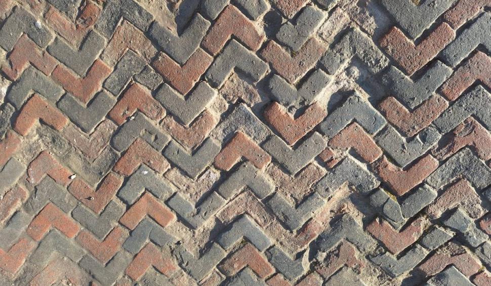 Descoperire fascinantă în Alba Iulia. Paviment roman găsit intact după aproape 2.000 de ani 859218