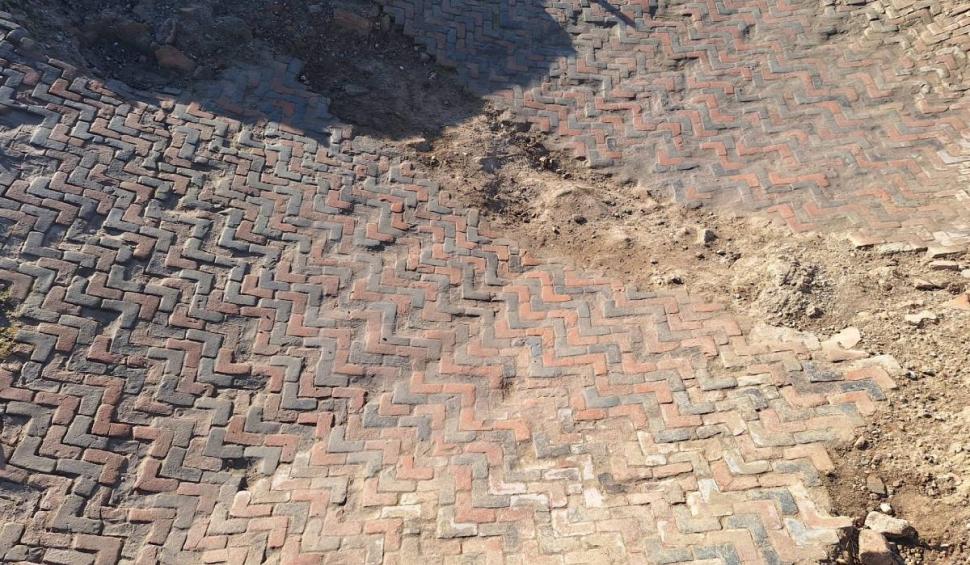 Descoperire fascinantă în Alba Iulia. Paviment roman găsit intact după aproape 2.000 de ani 859219