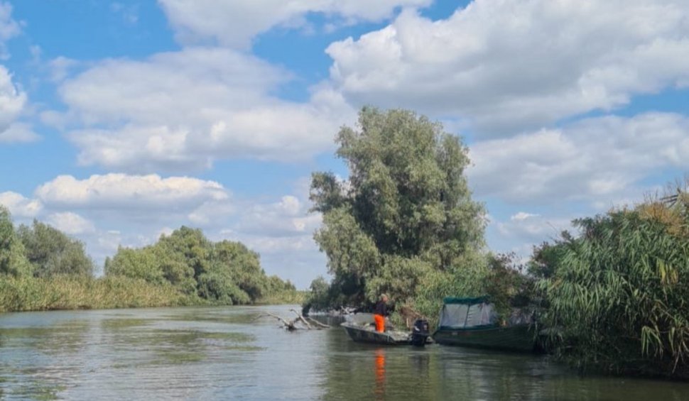Turistul german dispărut după accidentul naval din Delta Dunării a fost găsit mort