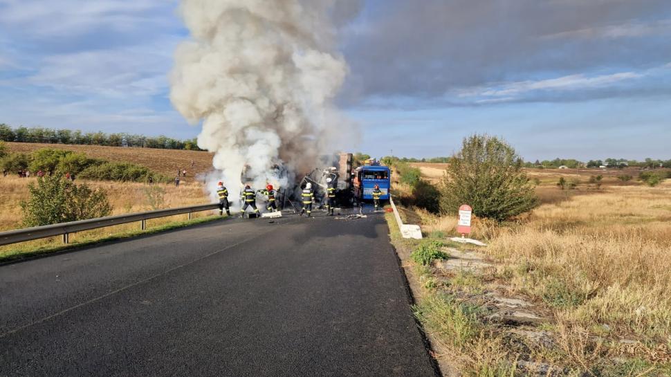 Accident extrem de grav în Teleorman între două autocare și un TIR | Planul Roșu de Intervenție, activat 859491