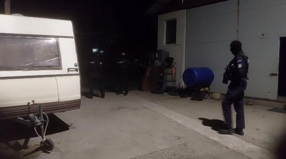 Președintele CJ Vaslui, Dumitru Buzatu, a fost prins în flagrant de DNA  859643